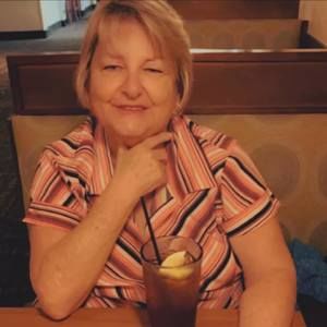 Meet your Posher, Sandra